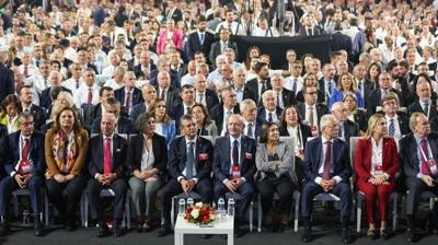 CHP'nin '�aibeli kurultay' davas� ertelendi