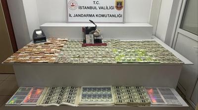 Esenler'de sahte para operasyonu: Dolar ve Avro kalpazanlar� yakaland�