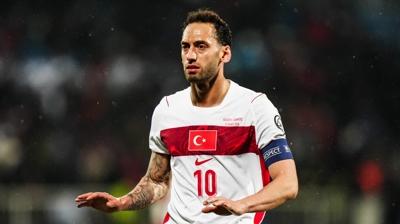 Hakan �alhano�lu: Y�ce Rabbim bizle beraber