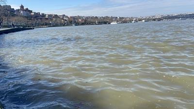 Hali�'te suyun rengi kahverengiye d�n��t�