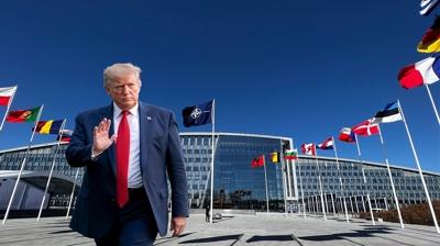 Trump gemileri yakt�! NATO restine AB'den cevap