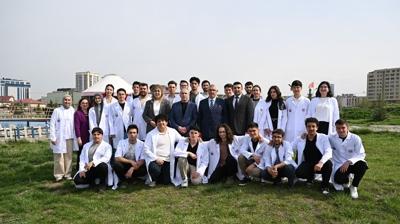 T�rkiye Tanr� Da�lar�'n�n ete�inde hekim yeti�tiriyor