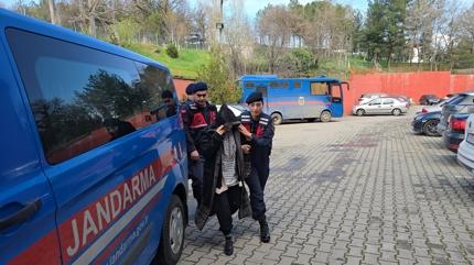 Karab�k'te gece yar�s� deh�et: Tart��t��� kocas�n� t�fekle �ld�rd�