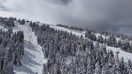 Uluda�'da nisan s�rprizi: Kayak sezonu 12 Nisan'a uzat�ld�