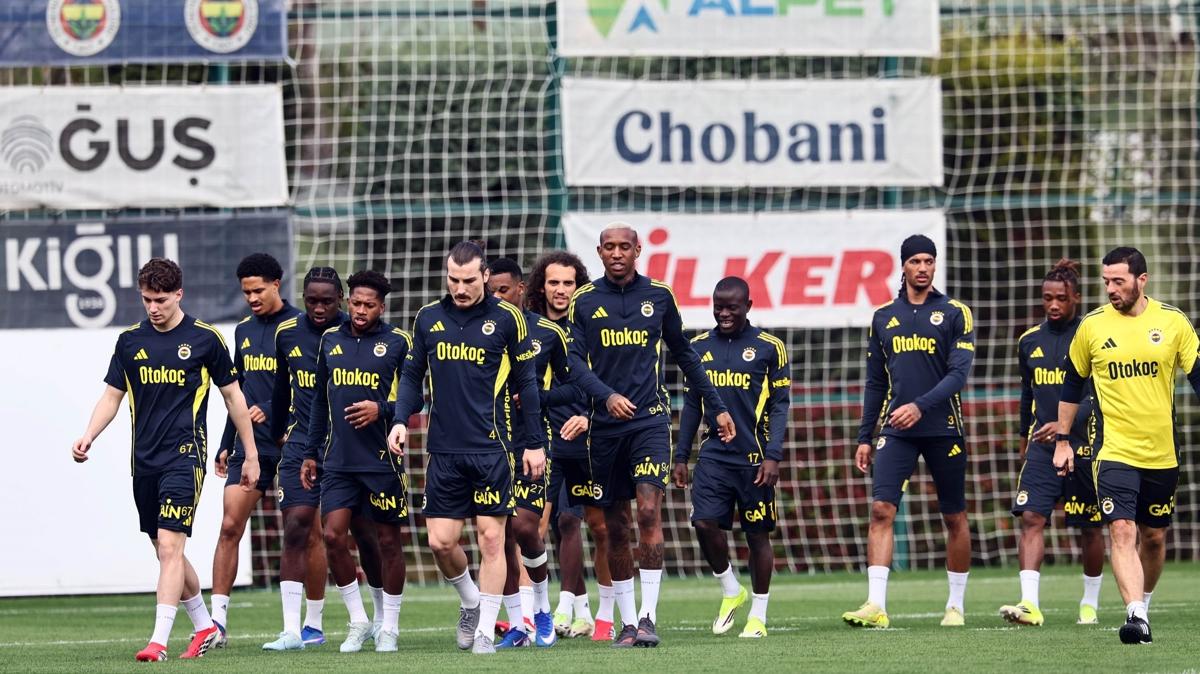 Fenerbah�e Be�ikta� derbisi Domenico Tedesco S�per Lig 28. hafta Can Bartu Tesisleri foto�raflar� resimleri