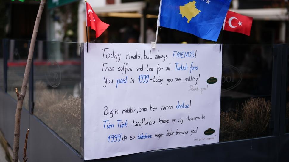 Türklere çay ve kahve ikramımızdır