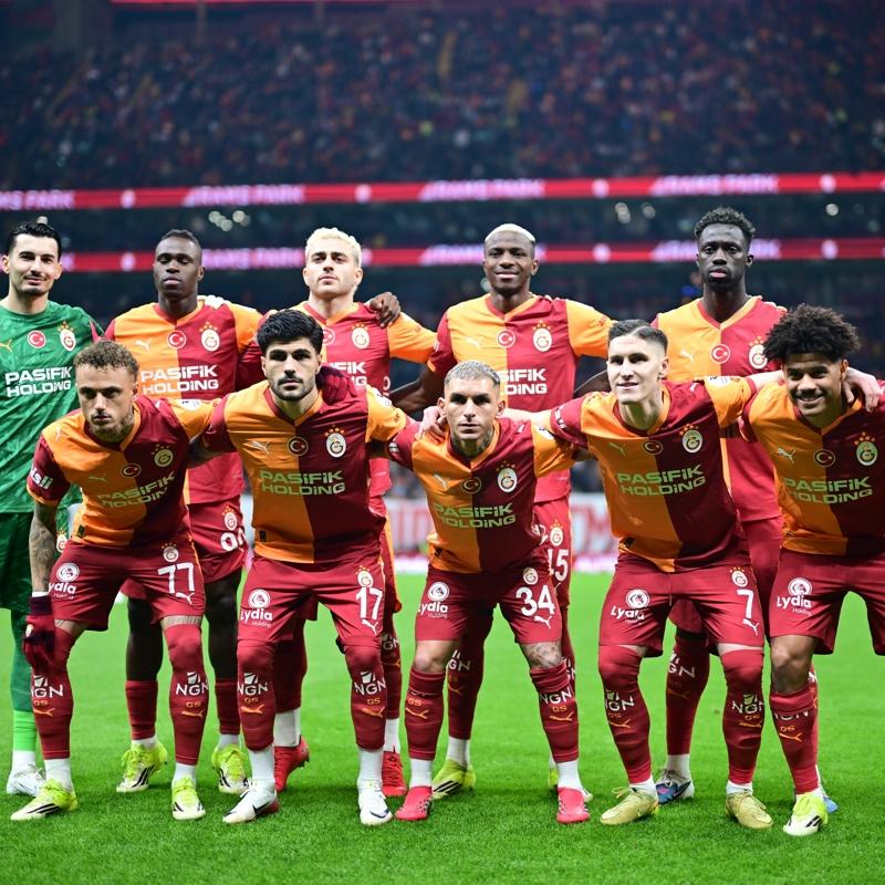 Ada'dan 3 Aslan'a kanca