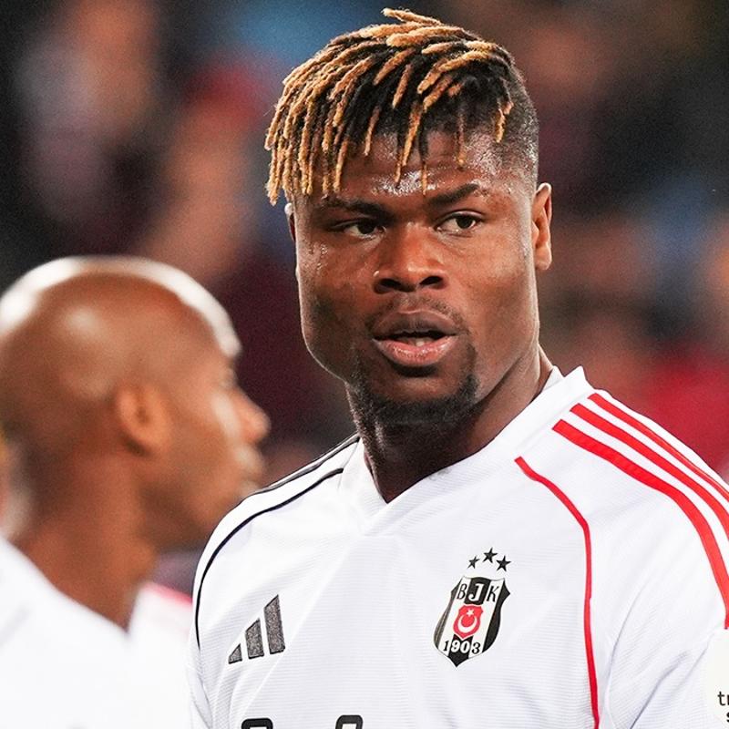 Be�ikta�'ta Agbadou'dan taraftara mesaj: Bize inan�n