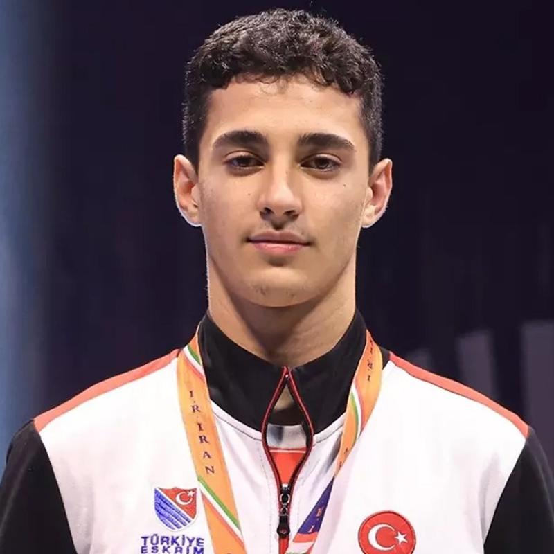 Furkan Yaman'dan alt�n madalya