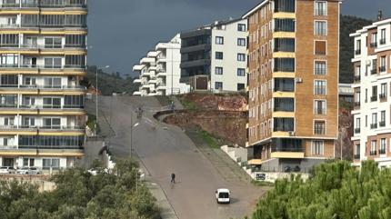 Bal�kesir'de sa�anak heyelana neden oldu