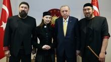 Ba�kan Erdo�an, ''Ay Yola'' m�zik grubunu kabul etti