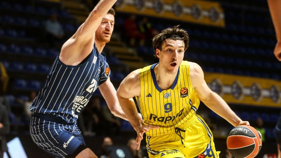 Anadolu Efes, Maccabi karşısında kayıp