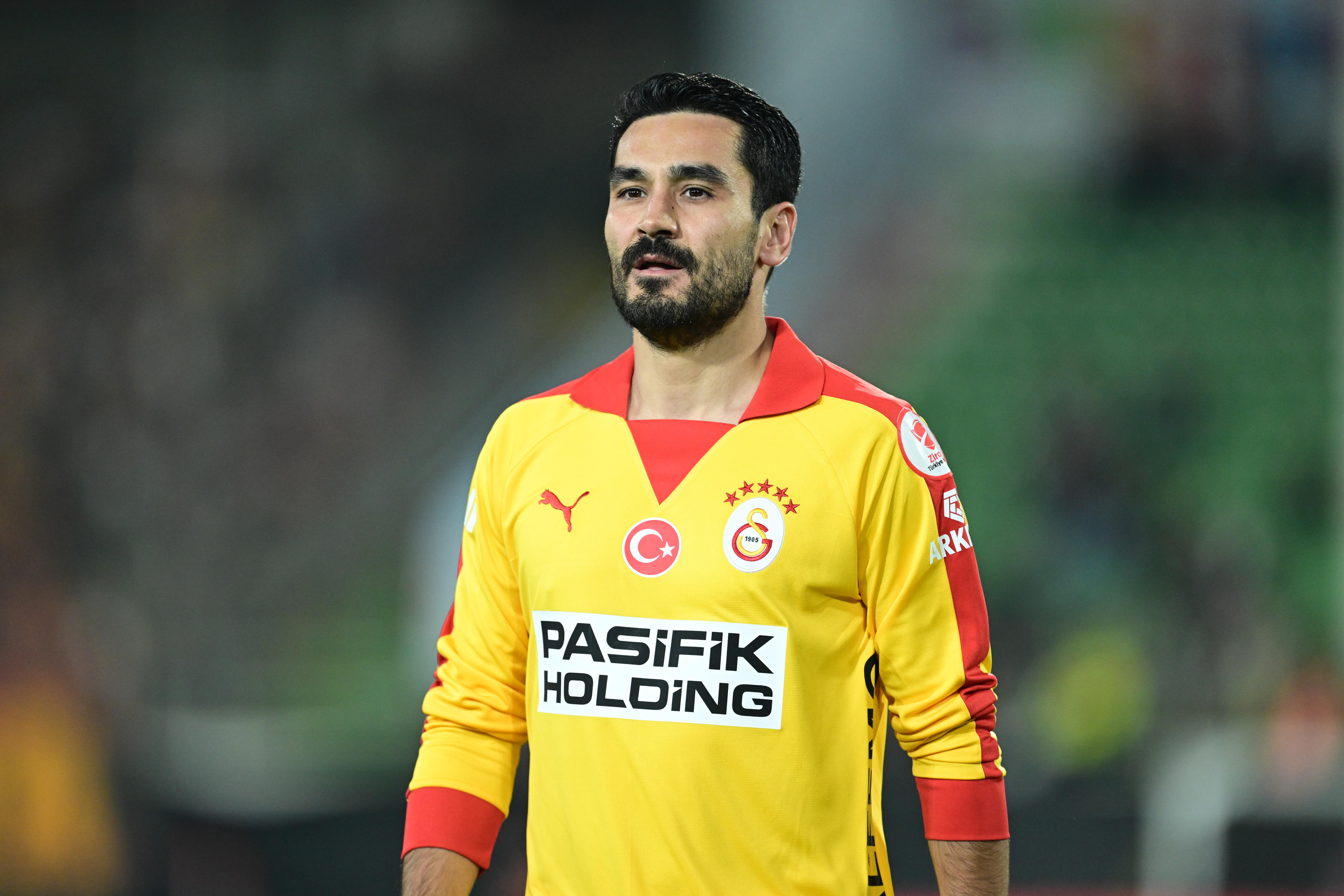 �lkay G�ndo�an, K�resel Futbol ��letme Y�netimi diplomas� ald�