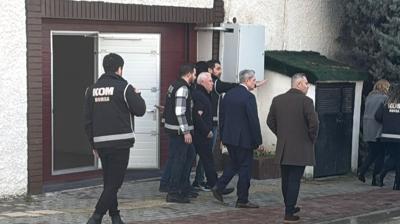 CHP'li Bursa B�y�k�ehir Belediyesine r��vet operasyonu... Belediye Ba�kan� Bozbey dahil 57 ki�i adliyeye sevk edildi