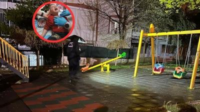 �zmir'de kan donduran olay! 3 ya��ndaki �ocu�u b��aklad�