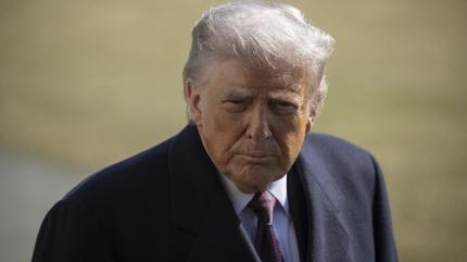 D��en u�aklardan sonra ilk a��klama... Trump: Olas� m�zakerelerimizi etkilemeyecek