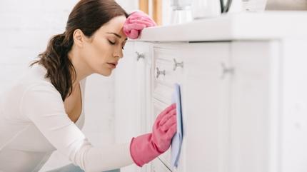 Mutfak dolaplar�ndaki yap�� yap�� ya�lar�n ��z�m� o meyve