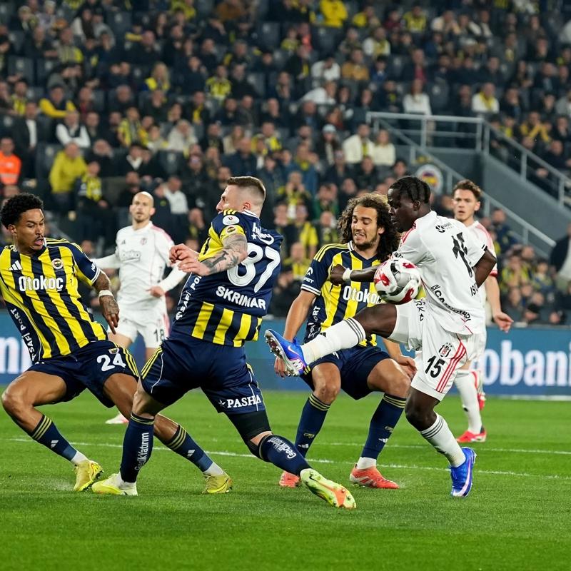 Domenico Tedesco'dan Be�ikta� kar��s�nda ilk 11'e 3 hamle