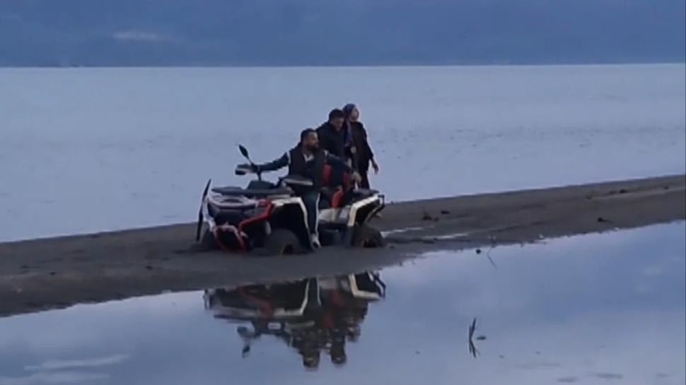 Kuma saplandılar: Vatandaş seferber oldu