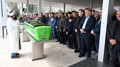 Havuzda bo�ulma tehlikesi ge�irmi�ti... O ��retmen kurtar�lamad�