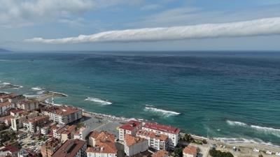 Karadeniz'de nadir g�r�len rulo bulut olu�tu