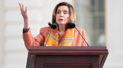 Trump'� yerden yere vurdu: Putin'e bir hediyedir