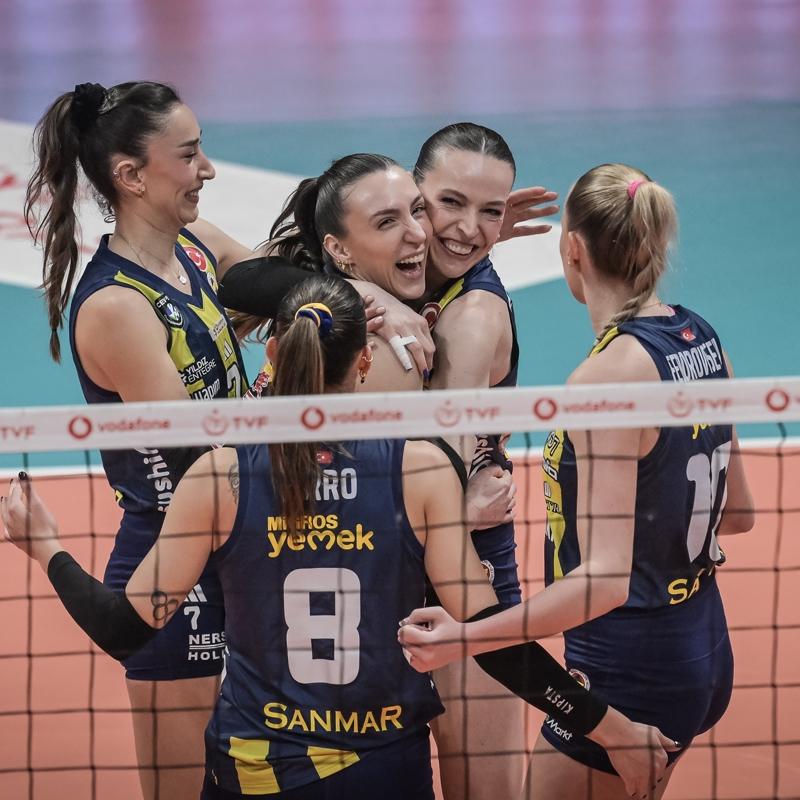 Fenerbah�e Medicana Voleybol Tak�mlar� kampanya filmi yay�nland�