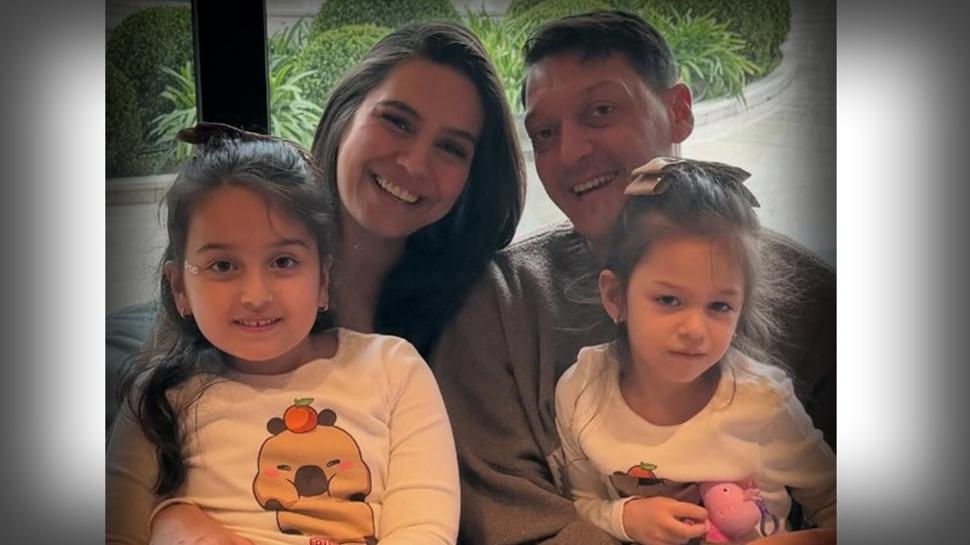 Mesut Özil'le Amine Gülşe bir kez daha anne-baba oldu! İşte kızlarına verdikleri isim