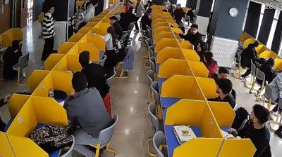 Deprem an�ndaki panik kamerada: �nce ��renciler dediler