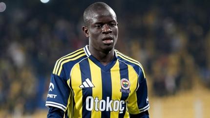 Ne yapt�n sen N'Golo Kante! Fenerbah�e-Be�ikta� debisine damga vurdu