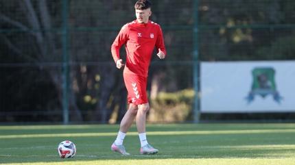 Sivasspor'a Emirhan Ba�yi�it'ten k�t� haber