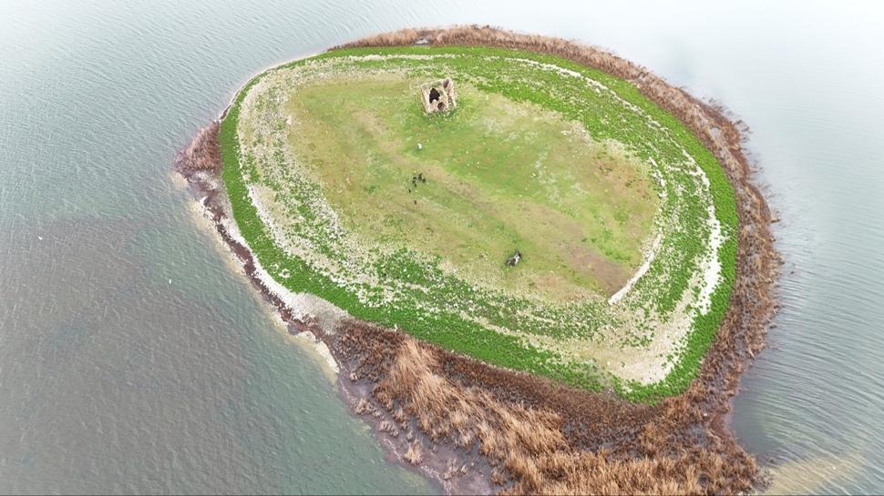 T�rkiye'de tek! Bu adada sadece 120 ki�i ya��yor