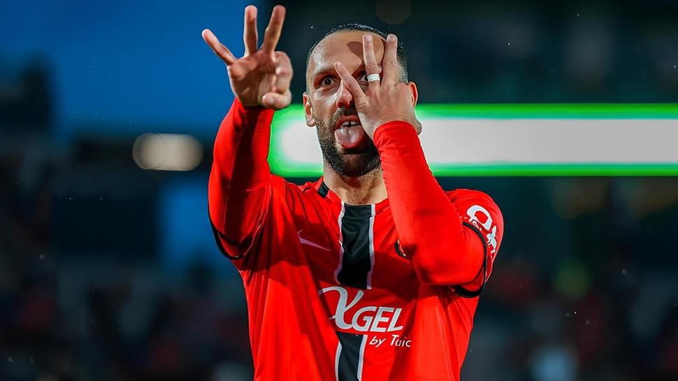 Yeni golcü Vedat Muriqi! Şimdiden hayırlı olsun: Sezon sonu uçak İstanbul'a iniyor