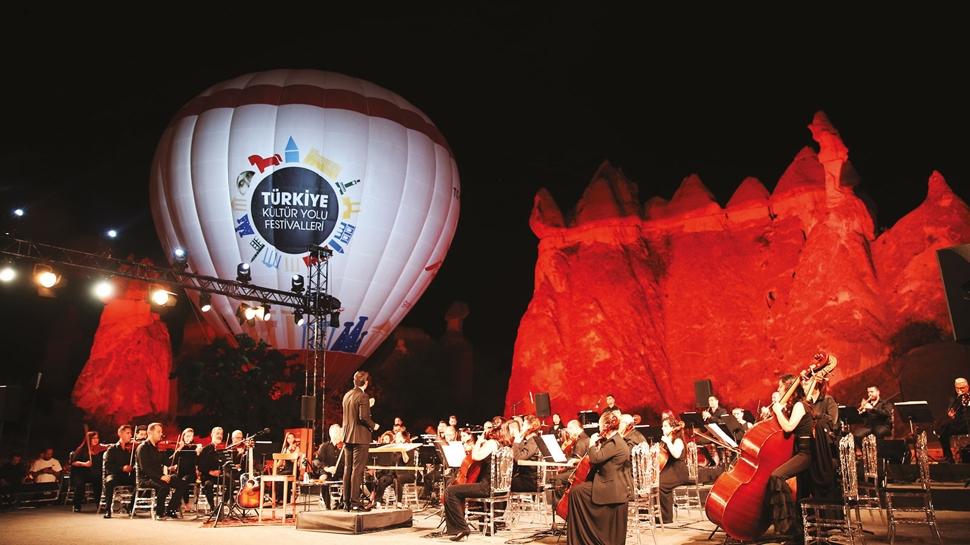 26 şehirde 234 gün sanat