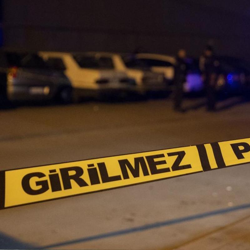 65 ya��ndaki kad�n evinde �l� bulundu... 1200 saatlik g�venlik kameras� g�r�nt�s� cinayeti ��zd�