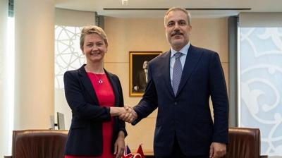 Bakan Fidan, �ngiltere D��i�leri Bakan� Cooper ile telefonda g�r��t�