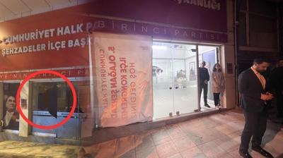 �� vaadi �fkesi! CHP binas�na ta�la sald�rd�