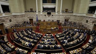 Kom�uda yolsuzluk skandal�! Oybirli�iyle 