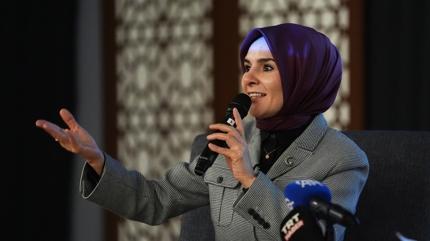 Bakan G�kta�'tan dijital uyar�: Sosyal medya d���ncemizi �ekillendiriyor