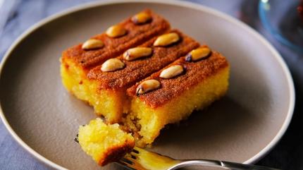 Ev yap�m� revani tarifi! �erbeti a�z� suland�r�yor