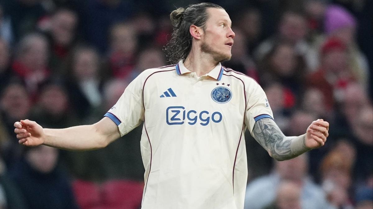 mourinho weghorst transfer foto�raflar� resimleri