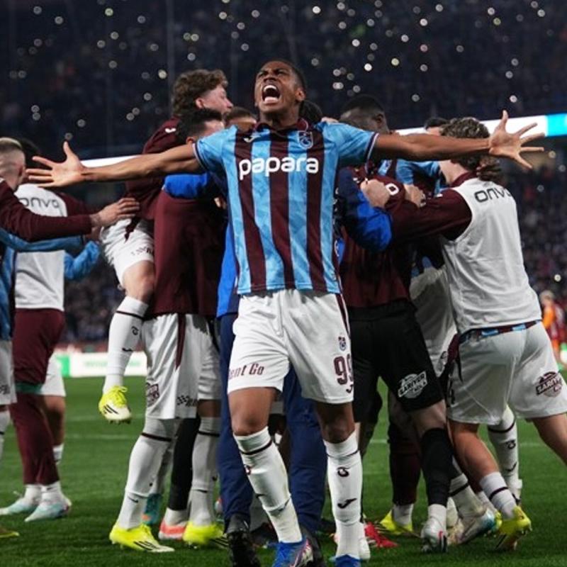 Trabzonspor ikinci yar�n�n en �ok puan toplayan tak�m�