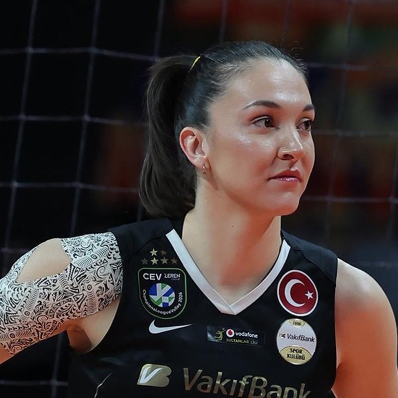 Vak�fbank, play-off final serisinde 1-0 �ne ge�ti