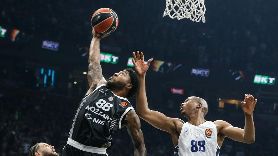 Anadolu Efes, evinde Partizan'ı konuk edecek