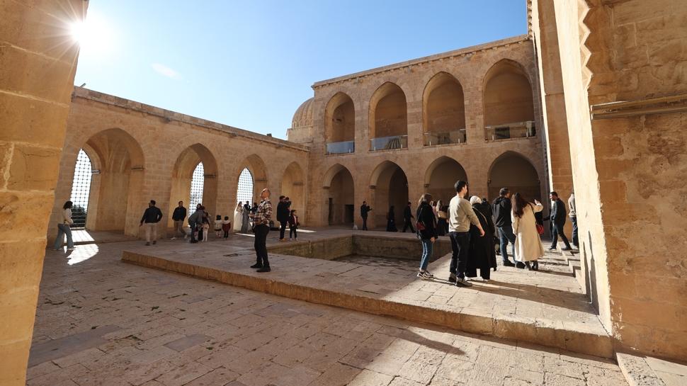 Mardin'de görülmesi gereken 5 yer! Taş sokakların ardındaki tarih...