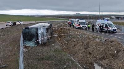 Aksaray'da otobüs devrildi: Çok sayıda yaralı var