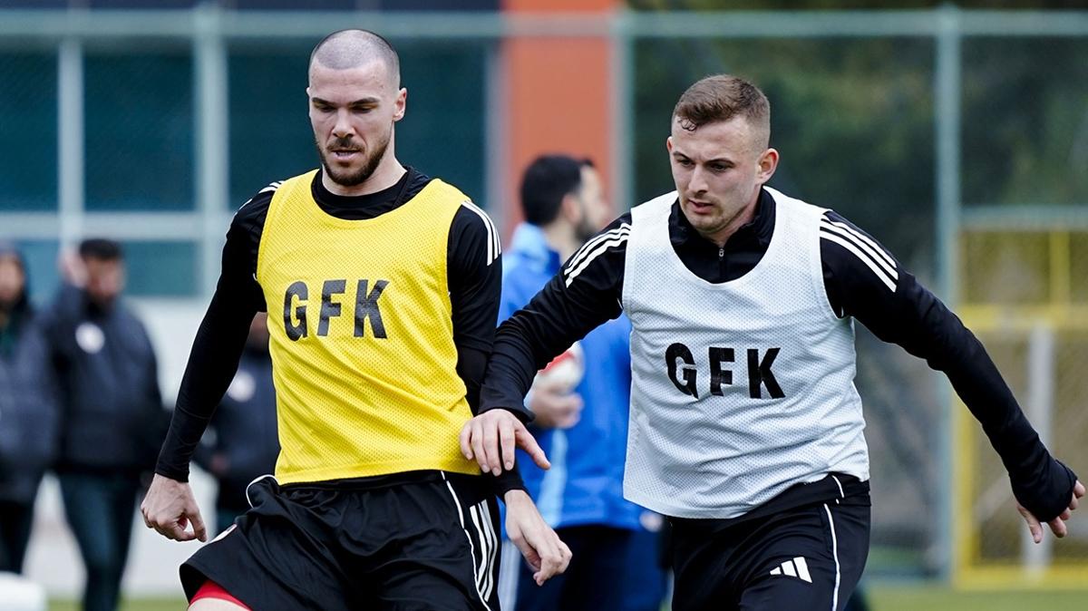 Gaziantep FK Burak Y�lmaz �aykur Rizespor S�per Lig ma� haz�rl��� foto�raflar� resimleri