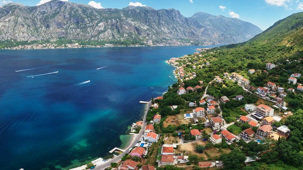 Bu k�y T�rkiye'de tek! Turistler manzaras� i�in ak�n ak�n geliyor