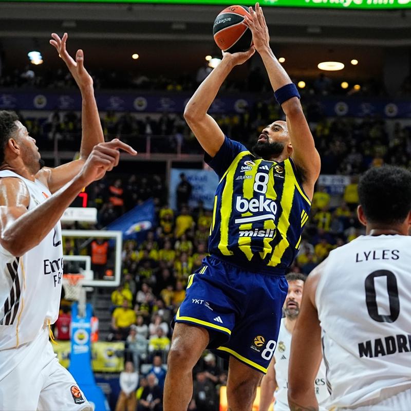 Fenerbah�e Beko'da kabus s�r�yor! Real Madrid'e kar�� da kay�p