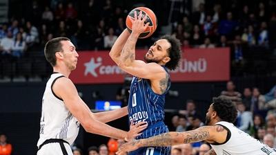 Anadolu Efes, Partizan'� uzatmalarda ge�ti